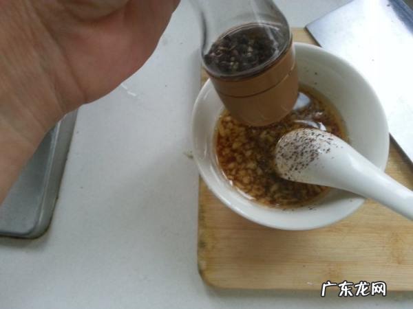 蒜蓉扇贝怎么做,蒜蓉粉丝蒸虾怎么做好吃又简单