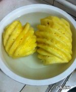 凤梨用怎么清洗,买回来的水果凤梨用不用浸泡盐水