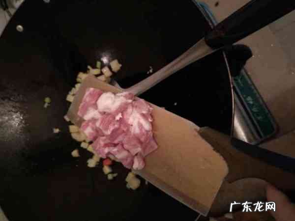 豆角拌面怎么做简单又好吃,茄子豆角拌面的做法