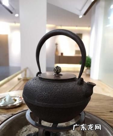 铁壶生锈了怎么处理,铁茶壶生锈要怎么去除才能用