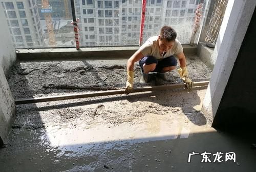 贴了地砖第二天浇水,贴了地砖第二天浇水多少合适