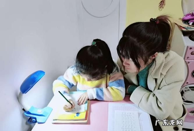 孩子写作业时家长要怎么做,孩子做作业拖拉磨蹭注意力不集中怎么办