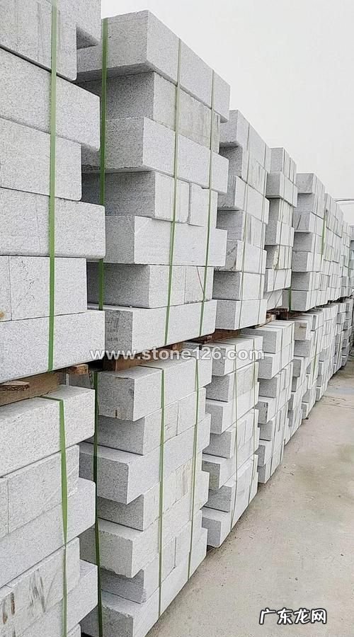 路缘石与路沿石有什么区别,路缘石和路肩石的区别
