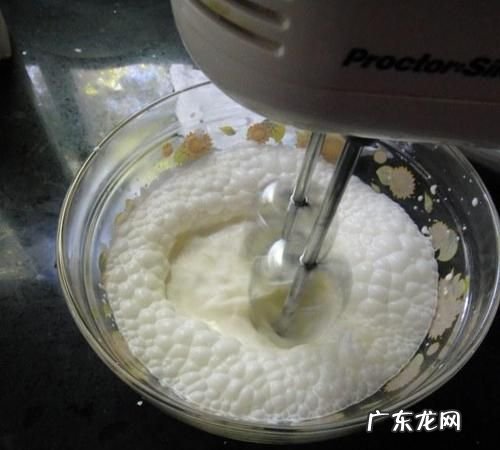 冻坏的奶油怎么打发,被冻过的淡奶油怎么打发