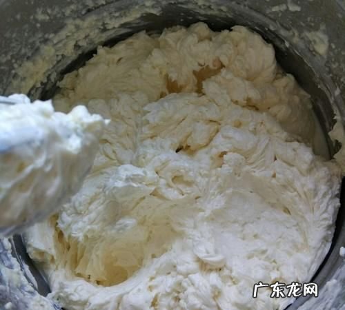冻坏的奶油怎么打发,被冻过的淡奶油怎么打发