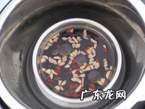 黑米饭怎么蒸才能软糯,怎样蒸黑米饭软