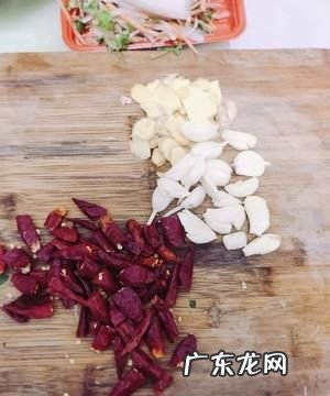 辣虾怎么做才好吃又简单,香辣虾的具体做法是怎样的