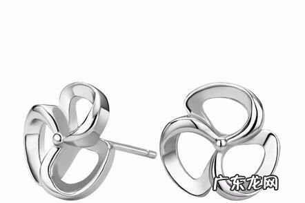 碘伏和银耳钉会反应,打完耳洞5天后换成了银耳钉怎么办