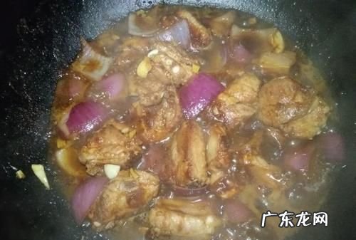 洋葱排骨家常做法,洋葱排骨怎么做好吃窍门