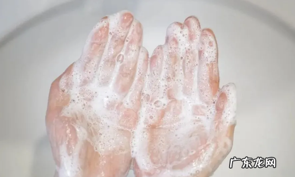 枕头脏了用什么洗最容易去黄,枕巾上的黄污渍怎么去除