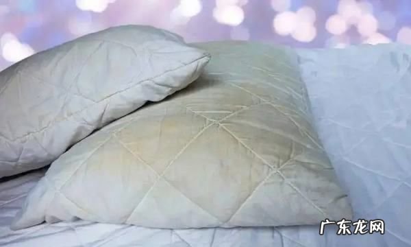 枕头脏了用什么洗最容易去黄,枕巾上的黄污渍怎么去除