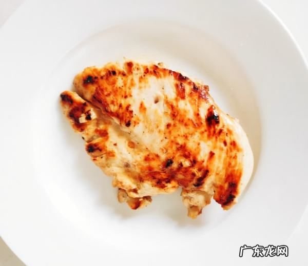 煎鸡胸肉怎么腌制,煎鸡胸肉怎么腌制才嫩