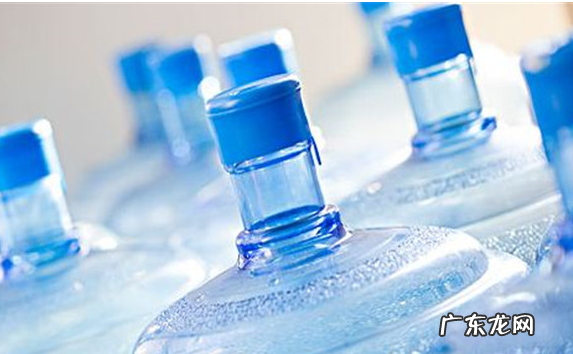 大桶纯净水打开多久不能喝了,桶装水打开了一个月还能喝