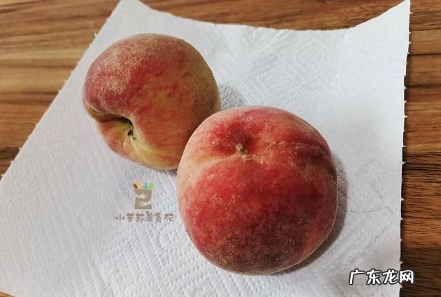 桃子放在冰箱里保存还是外面保存,桃子可以放在冰箱保存