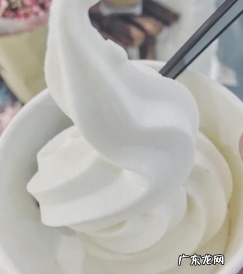 直接用酸奶可以做雪糕,酸奶可以直接冻成雪糕