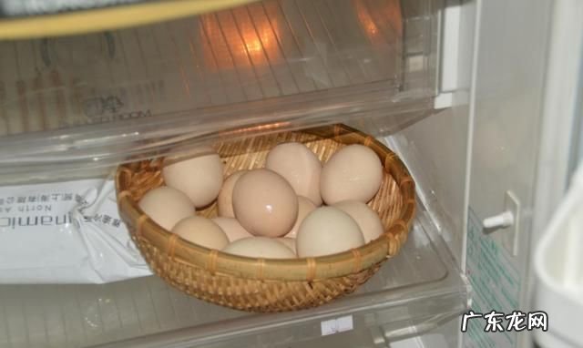生鸡蛋放冰箱可以放多久,生鸡蛋放冰箱保鲜里能放多少天