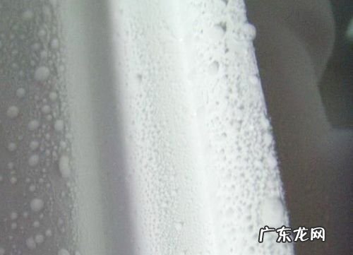 冰箱冷藏室有水珠是什么原因怎样处理,冰箱冷藏室结冰怎么办快速解决