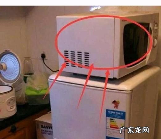 烫的东西可以直接放冰箱里面,热的东西可以放冰箱冷藏