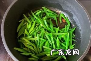 四季豆怎么斜切成丝,四季豆怎么斜切成丝