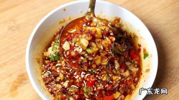 万能蘸酱汁怎么调的,制作万能蘸水需要准备哪些调味料