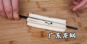蒸花卷的面怎么和面,花卷怎样发面过程