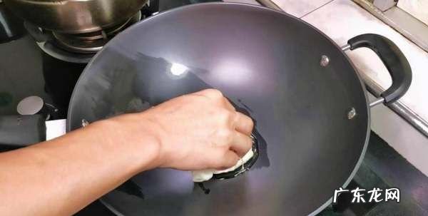 铁锅不开锅有什么影响,没开锅直接用了怎么办