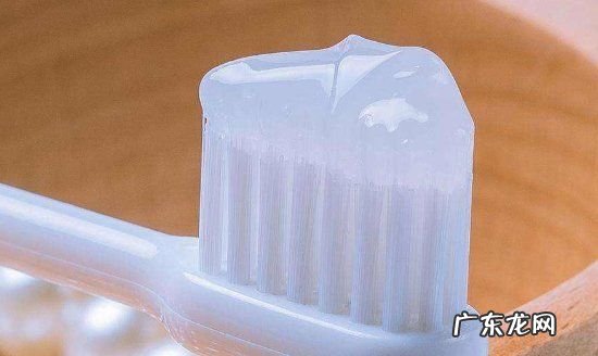 硬塑料的划痕怎么去掉,塑料划痕怎么修复抛光