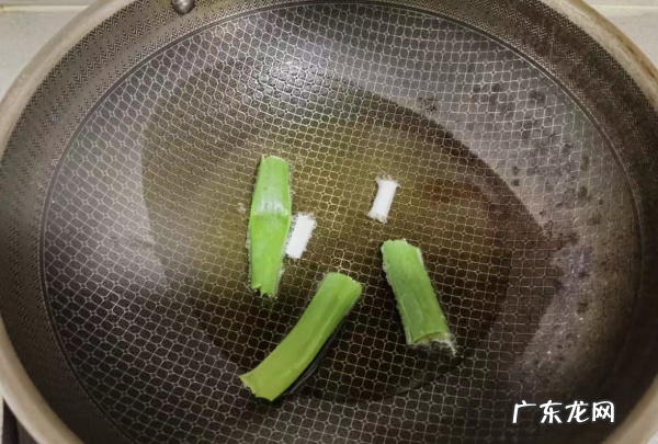 素茄子饺子馅怎么调好吃,茄子素馅饺子怎么调馅好吃的窍门