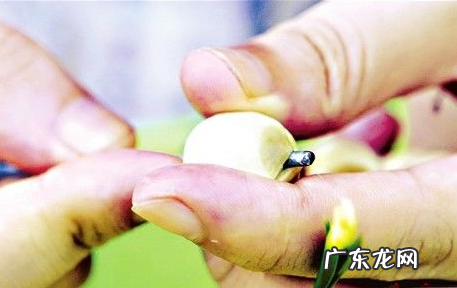 莲子怎么快速的去膜,莲子手串怎么制作方法