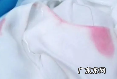 彩笔弄到衣服上怎么洗去,彩笔画在衣服上怎么擦干净