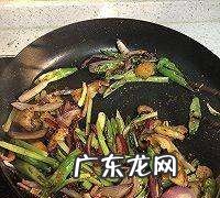 鸡皮怎么做好吃,鸡皮怎么炒好吃法大全