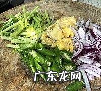 鸡皮怎么做好吃,鸡皮怎么炒好吃法大全