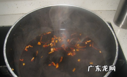咸蒜怎么腌制好吃用酱油腌,用酱油腌豆角的步骤
