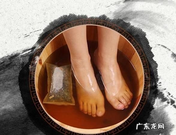泡脚水可以加生水,泡脚一定要开水放凉