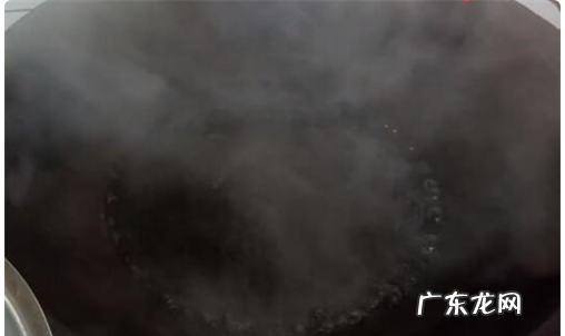 现摘黄花菜怎么处理可以吃,刚采摘的黄花菜金针菜怎样处理才能吃
