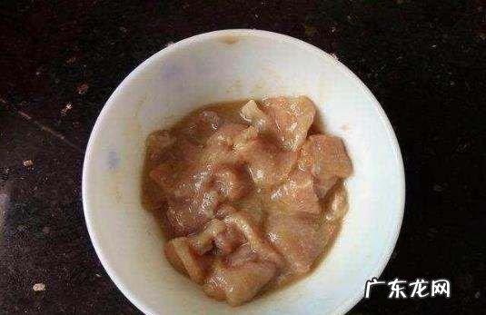 淀粉炒肉怎么不粘锅,淀粉拌肉怎么一炒就粘锅了
