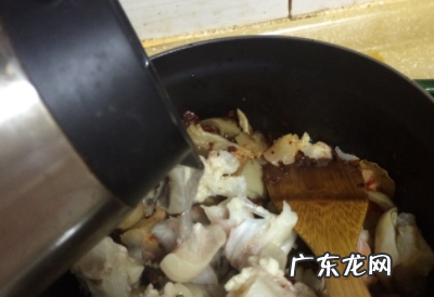 红烧牛蹄的做法,牛踢怎么做好吃又简单