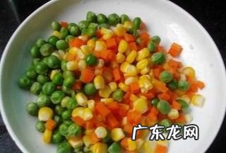 扬州炒饭的配料是哪些,正宗的扬州炒饭有哪些配料