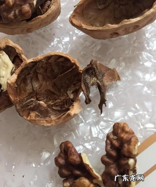 绿核桃皮怎么去掉,核桃绿皮怎样才能快速去掉能洗