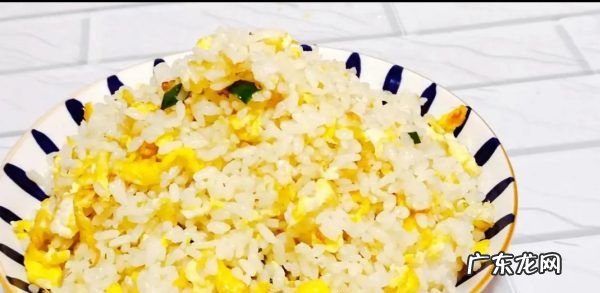 新手怎么炒饭,炒米饭怎么炒更好吃