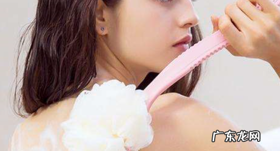 身上的泥垢叫什么,擦背的污垢怎么写文案