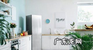 冰箱里面可以放热的东西,热的东西可以放冰箱冷藏