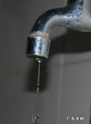 一个滴水的水龙头,多长时间可以滴满一杯水,一个滴水的水龙头多长时间可以滴满一杯水