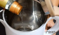 开水瓶里面的水垢太厚了怎么处理,暖瓶内胆水垢太厚清除妙招