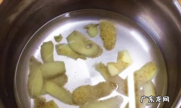 开水瓶里面的水垢太厚了怎么处理,暖瓶内胆水垢太厚清除妙招