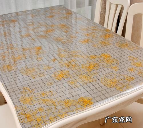 透明桌垫怎么快速除味,餐桌胶垫味道很大怎么去味儿