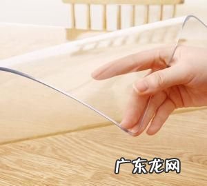 透明桌垫怎么快速除味,餐桌胶垫味道很大怎么去味儿