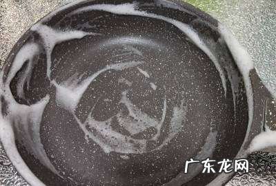 新麦饭石锅第一次怎么开锅,麦饭石平底锅怎么开锅