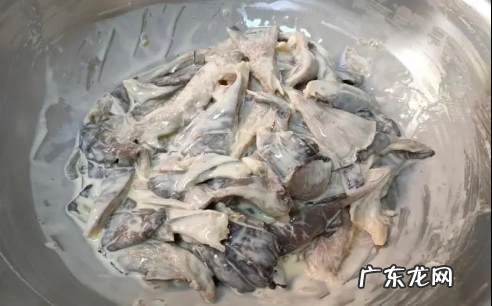 干炸蘑菇的做法,干炸蘑菇的做法