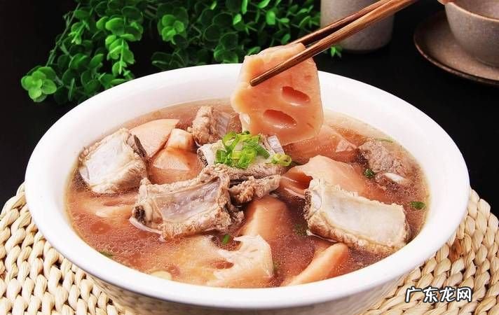 莲藕排骨汤的做法,莲藕玉米排骨汤的做法